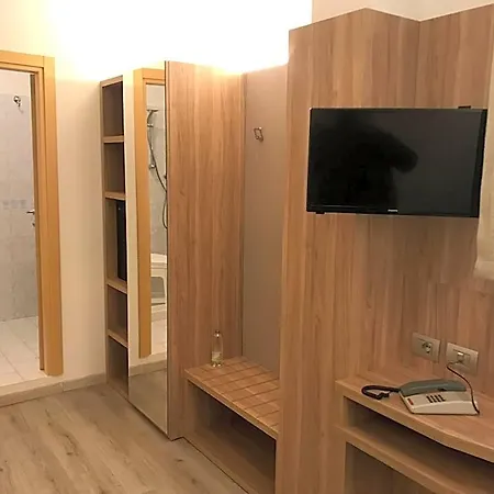Ricchi 3 Stelle Superior Hotel 3*
