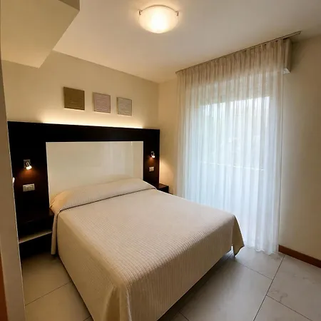 Ricchi 3 Stelle Superior Ξενοδοχείο 3*