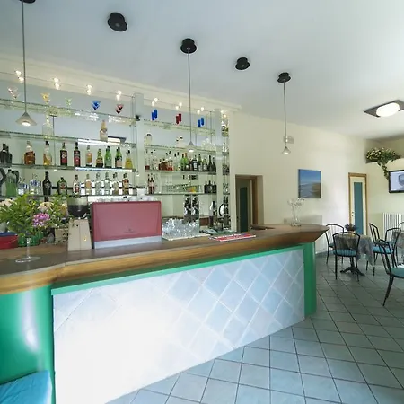 Ricchi 3 Stelle Superior Hotel