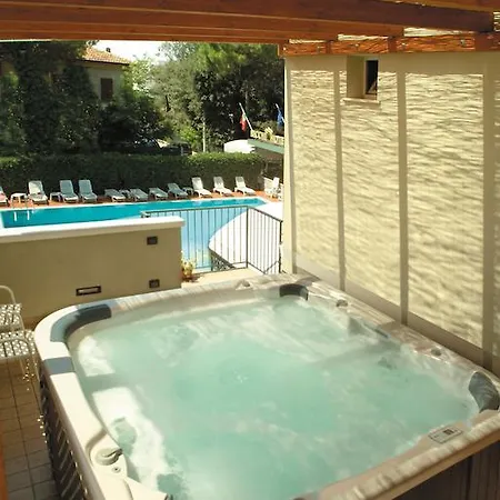 Hotel Ricchi 3 Stelle Superior