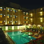 Ricchi Hotel